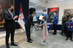 Minister Stefanović presents awards to students, winners of "Our Soldier, Our Hero" competition