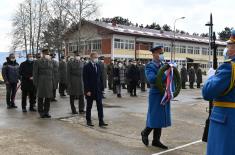 Ministar Stefanović položio vence na spomen obeležja žrtvama NATO agresije: Sa ponosom se sećamo herojskih dela