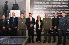 Students of Advanced Security and Defence Studies and the General Staff Course visit the “Defence 78” exhibition on the 21st anniversary of the end of the NATO agression