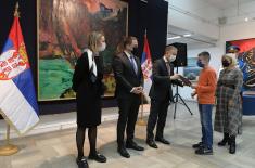 Minister Stefanović presents awards to students, winners of "Our Soldier, Our Hero" competition