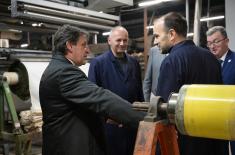 Ministar Gašić obišao kompaniju „Jumko“ u Vranju