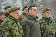 Minister Vulin Spends Christmas with the Members of the Serbian Armed Forces in the Base “Vrapce”