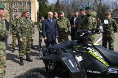 Minister Vučević visits 2nd Army Brigade