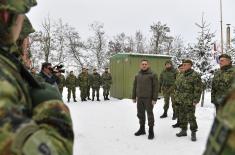 Minister Vulin Spends Christmas with the Members of the Serbian Armed Forces in the Base “Vrapce”