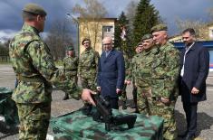 Minister Vučević visits 2nd Army Brigade