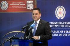 Minister Stefanović presents awards to students, winners of "Our Soldier, Our Hero" competition