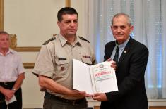 Minister Vulin receives the highest recognition from generals and admirals