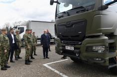 Minister Vučević visits 2nd Army Brigade