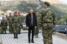 Minister of Defence Stefanović and Chief of General Staff, General Mojsilović, visit units on alert