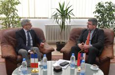 State Secretary Starović meets with French ambassador to Serbia Cochar