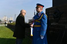 Minister Vučević lays wreath at Monument to Pilots – Defenders of Belgrade