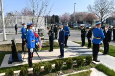 Minister Stefanović and General Wei Fenghe lay wreaths at Memorial to Chinese reporters killed in NATO bombing