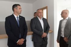 Keys to new flats handed over to members of security forces in Novi Sad