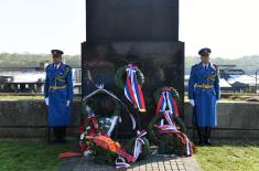 Minister Vučević lays wreath at Monument to Pilots – Defenders of Belgrade