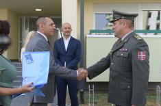 Keys to new flats handed over to members of security forces in Novi Sad