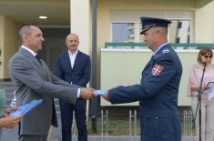 Keys to new flats handed over to members of security forces in Novi Sad