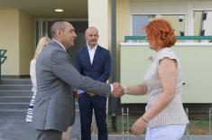 Keys to new flats handed over to members of security forces in Novi Sad