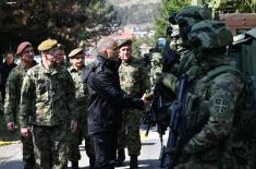 Minister of Defence Stefanović and Chief of General Staff, General Mojsilović, visit units on alert