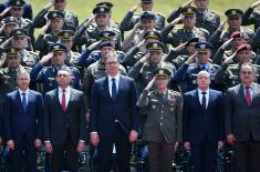 The President of the Republic and the Supreme Commander of the Serbian Armed Forces handed over military flags to the 72nd Special Operations Brigade and the 63rd Parachute Brigade