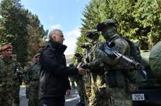 Minister of Defence Stefanović and Chief of General Staff, General Mojsilović, visit units on alert