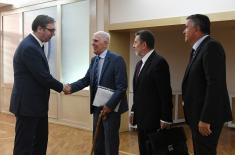 President Vučić Attends Presentation of Collection of Works of Milorad Ekmečić in Central Military Club