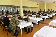  Minister Stefanović has lunch with cadets