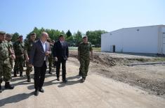 Minister of Defence inspects infrastructure works in Niš barracks