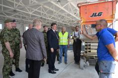 Minister of Defence inspects infrastructure works in Niš barracks