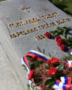 Minister Stefanović Lays Wreath on the Occasion of Anniversary of Death of Milunka Savić