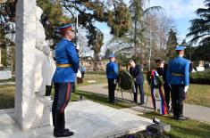 Ministers Vulin and Shoygu Laid Wreaths at the Cemetery of Liberators of Belgrade