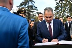 Ministers Vulin and Shoygu Laid Wreaths at the Cemetery of Liberators of Belgrade