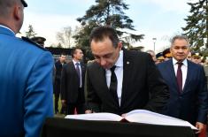 Ministers Vulin and Shoygu Laid Wreaths at the Cemetery of Liberators of Belgrade