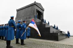 Minister Stefanović lays a wreath at Monument to Unknown Hero to mark First World War Armistice Day