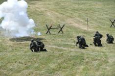 Minister Vučević Visits Army Training Centre in Požarevac