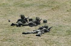 Minister Vučević Visits Army Training Centre in Požarevac