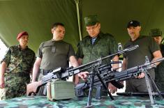 Minister Vulin and General Ravkov attend practice within the framework of "Slavic Brotherhood 2019" Exercise