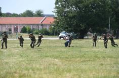 Minister Vučević Visits Army Training Centre in Požarevac