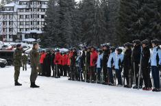 Minister Vulin at the training of the cadets of the Military Academy in winter conditions: After 20 years new equipment and training in Nordic skiing