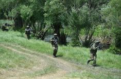 Minister Vulin and General Ravkov attend practice within the framework of "Slavic Brotherhood 2019" Exercise