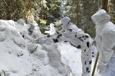 Minister Vulin at the training of the cadets of the Military Academy in winter conditions: After 20 years new equipment and training in Nordic skiing