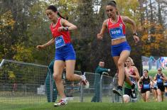 Minister Vulin with Military Athletes at the Competition in Hungary