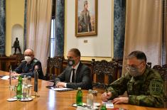 Састанак министра Стефановића са командантом КФОР генералом Федерићијем 