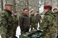 Minister Vulin at the training of the cadets of the Military Academy in winter conditions: After 20 years new equipment and training in Nordic skiing