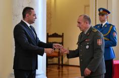 Minister Vulin: The Serbian Armed Forces takes care of its members