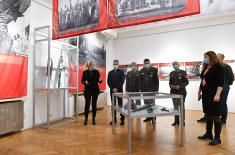 Minister Stefanović visits exhibition “War Image of Serbia in Second World War, 1941-1945“ in Central Military Club