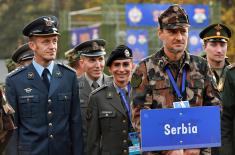 Ministar Vulin sa vojnim sportistima na takmičenju u Mađarskoj