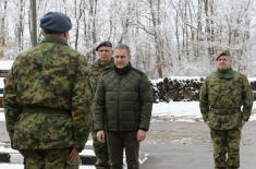 Minister Stefanović with Members of 310th Air Defence Self-Propelled Missile Battalion 