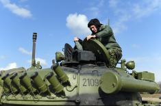Obilazak obuke tenkovskih jedinica na poligonu Orešac