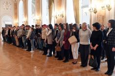 Conferring awards to the soldiers who have completed voluntary military service