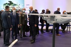 Minister Stefanović visits International Defence and Security Exhibition in Madrid